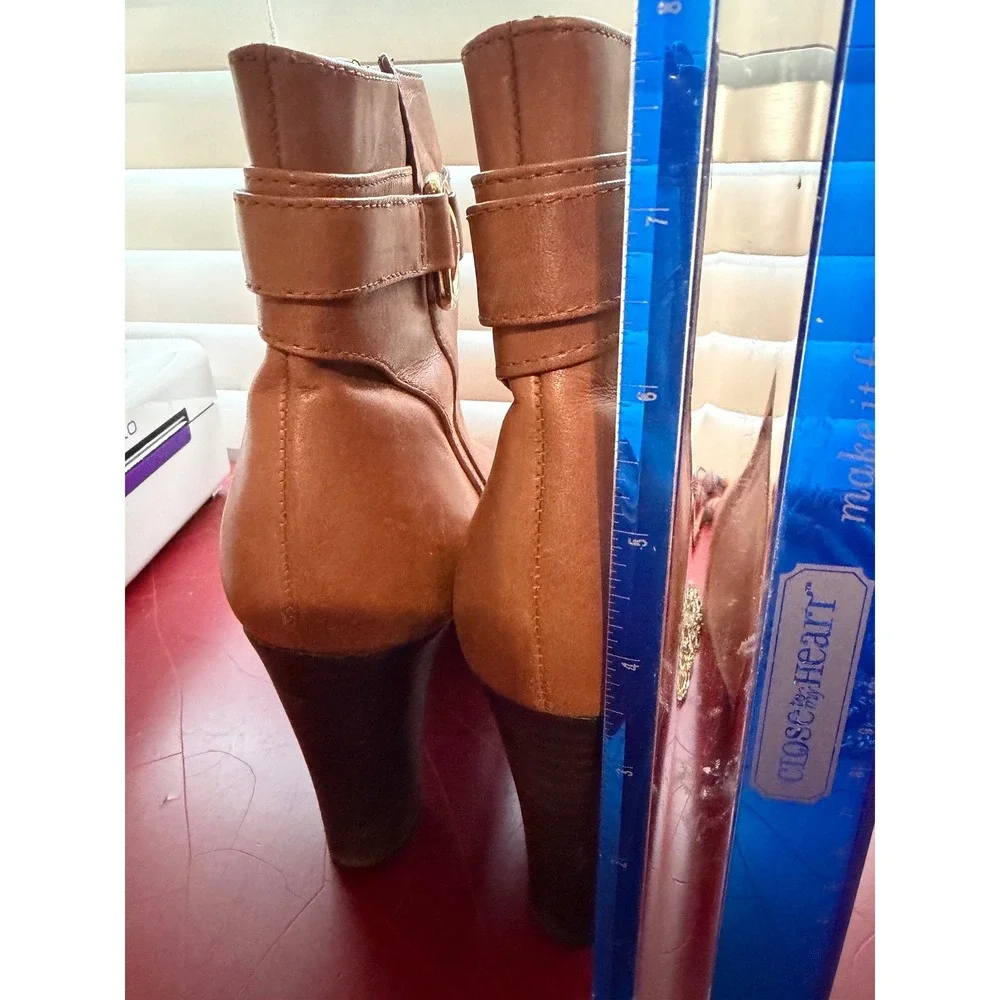 Lauren Ralph Lauren Tan Leather Ankle Boots Womens Size 9 Stirrup Buckle Heel - Picture 14 of 15